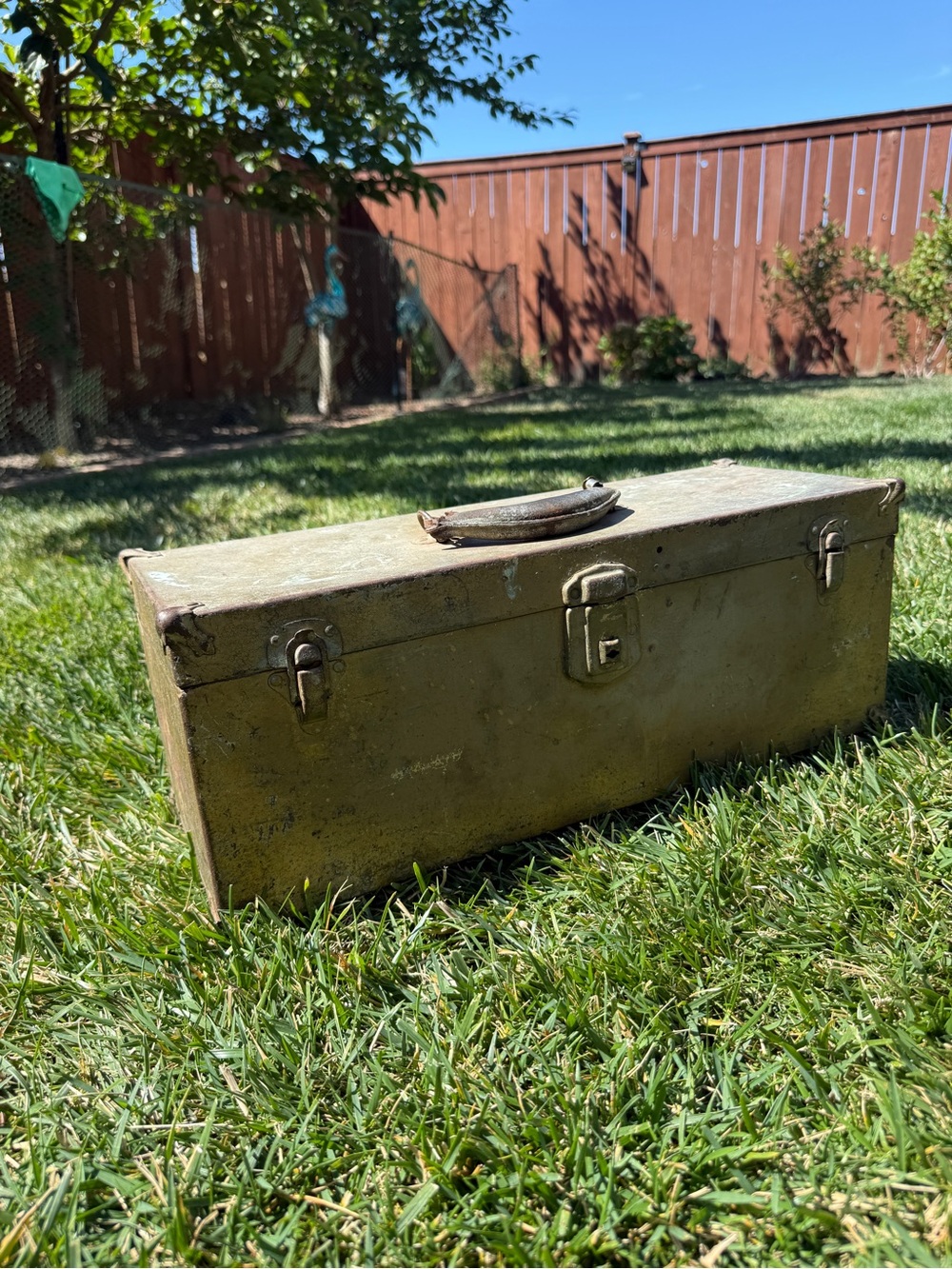 Vintage 1942 WWII US Army M6 Steel Tool Box Chest with Tray Removable Handle